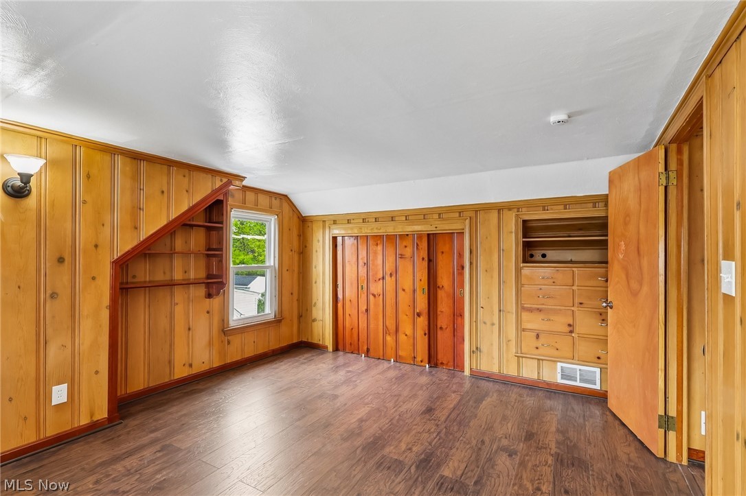 599 E 250th Street Euclid OH 44132