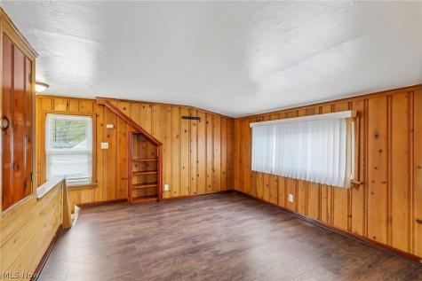 599 E 250th Street Euclid OH 44132