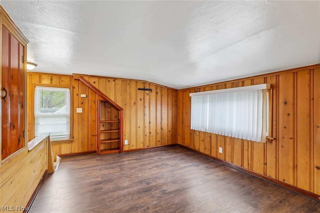 599 E 250th Street Euclid OH 44132