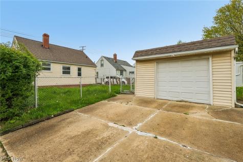 599 E 250th Street Euclid OH 44132