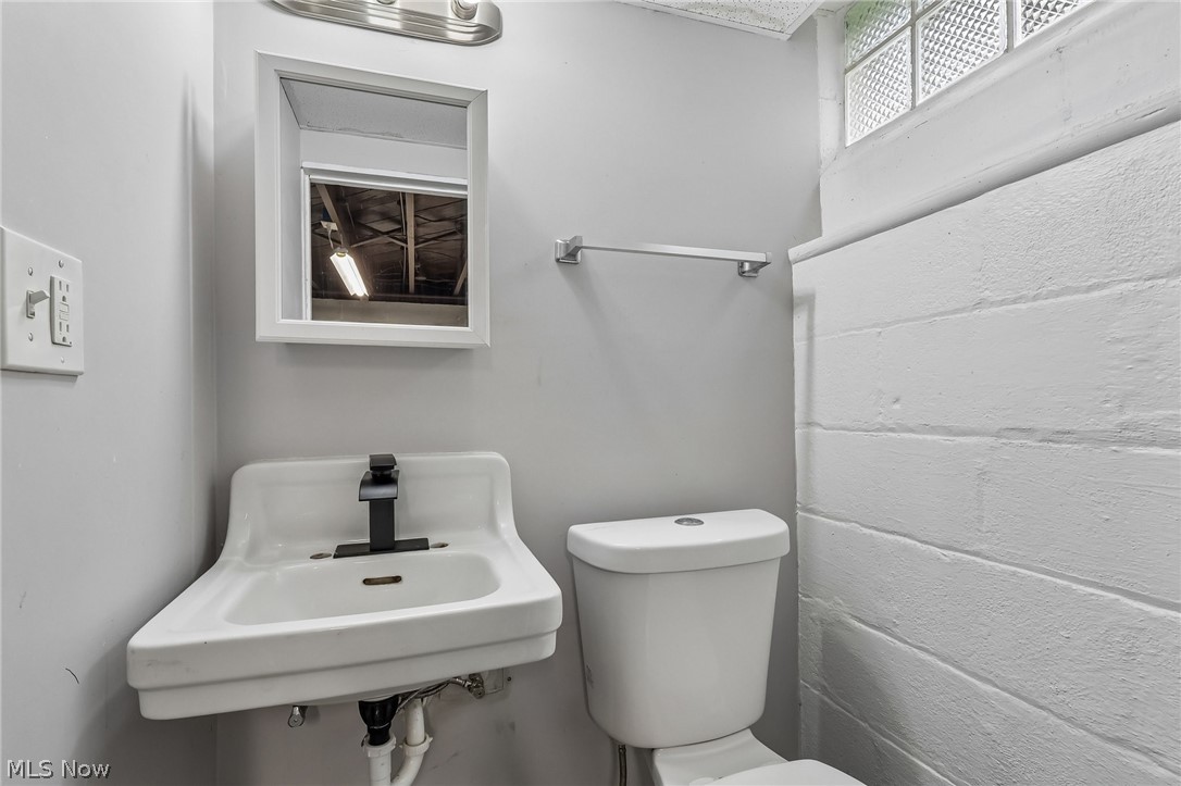 599 E 250th Street Euclid OH 44132