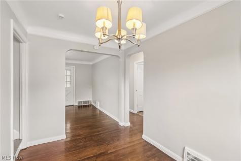 599 E 250th Street Euclid OH 44132