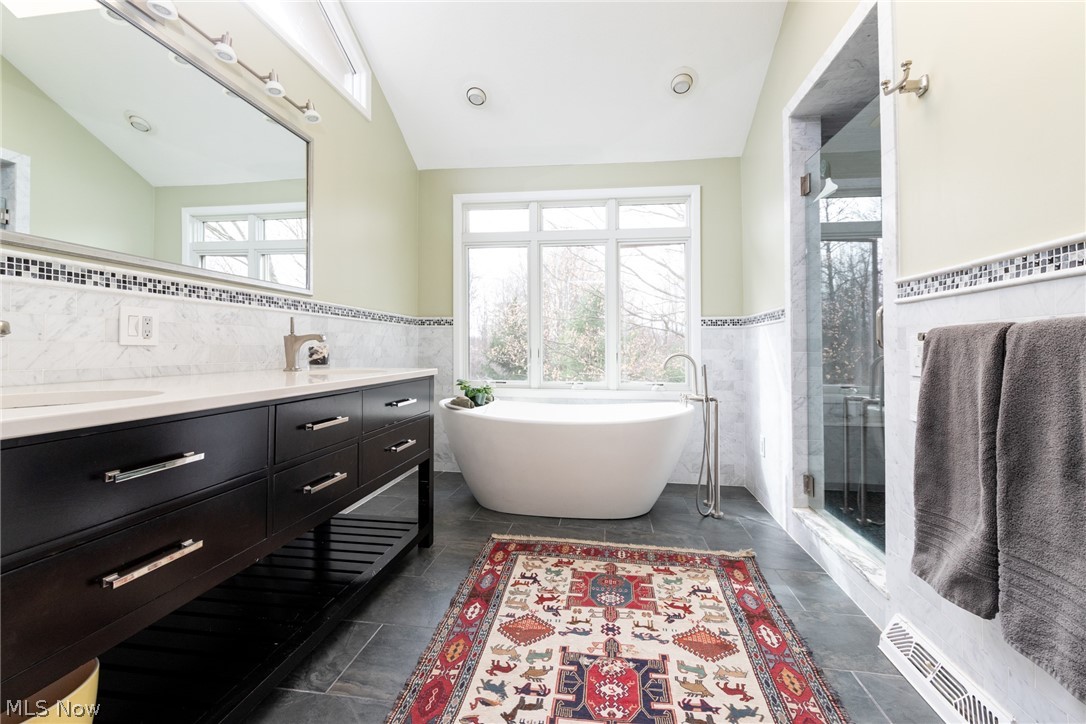2505 Cedarwood Road Pepper Pike OH 44124