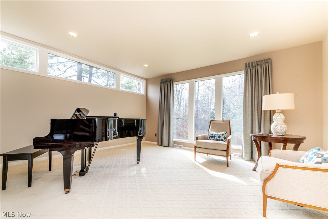 2505 Cedarwood Road Pepper Pike OH 44124