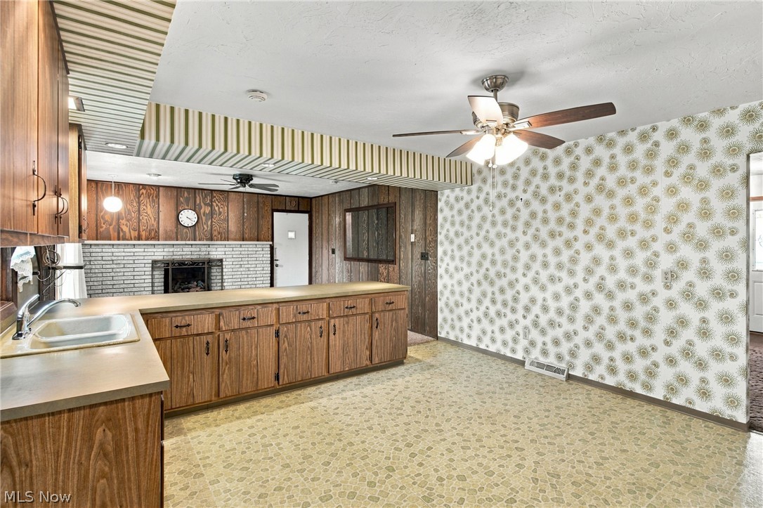 27825 Annetta Drive Glenwillow OH 44139