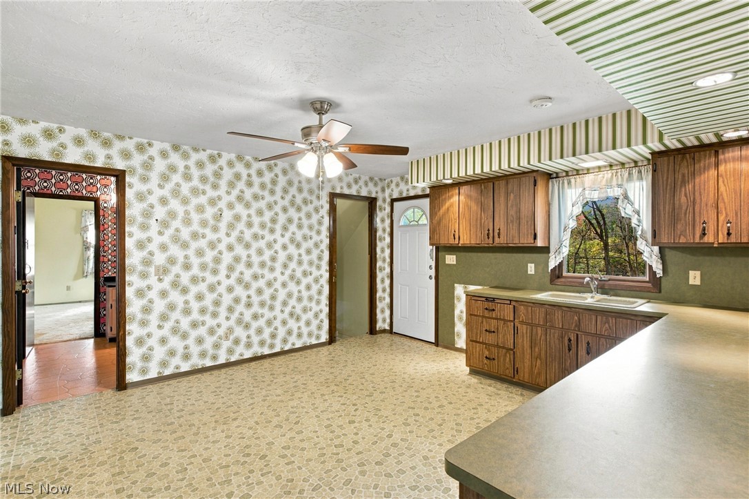 27825 Annetta Drive Glenwillow OH 44139