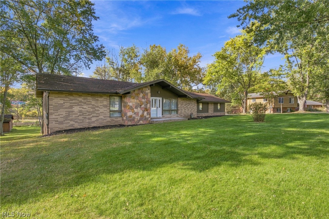 27825 Annetta Drive Glenwillow OH 44139