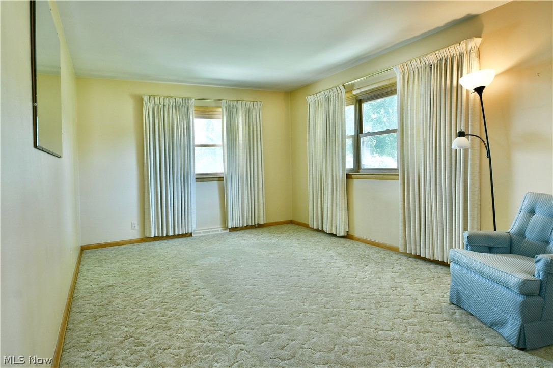 3985 Valacamp Avenue SE Warren OH 44484