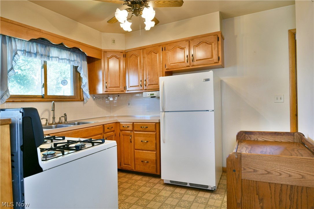3985 Valacamp Avenue SE Warren OH 44484