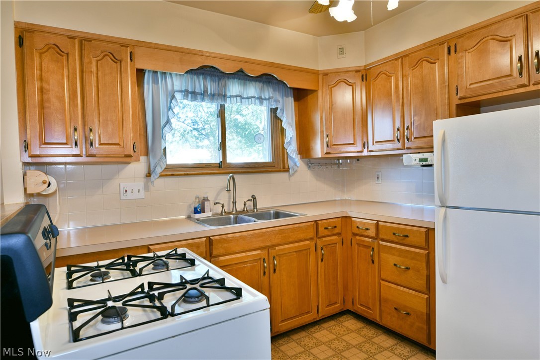 3985 Valacamp Avenue SE Warren OH 44484