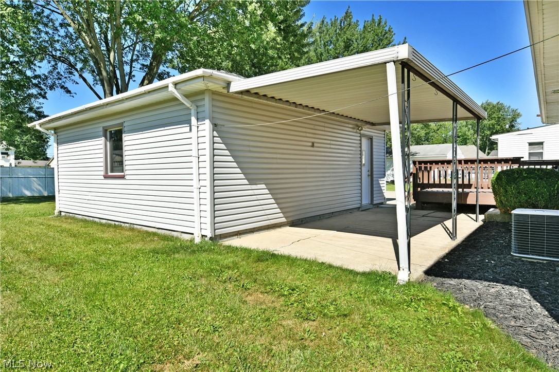 3985 Valacamp Avenue SE Warren OH 44484