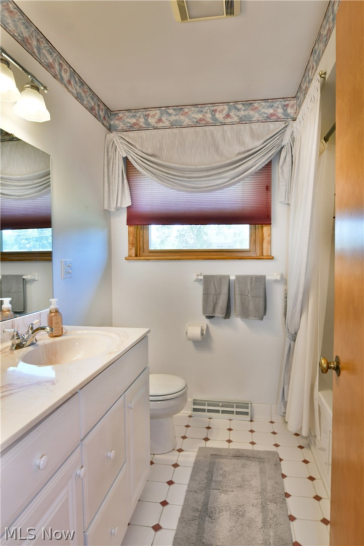 3985 Valacamp Avenue SE Warren OH 44484