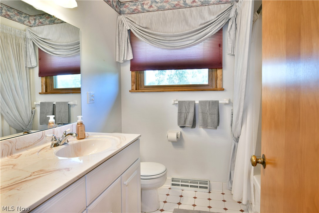 3985 Valacamp Avenue SE Warren OH 44484