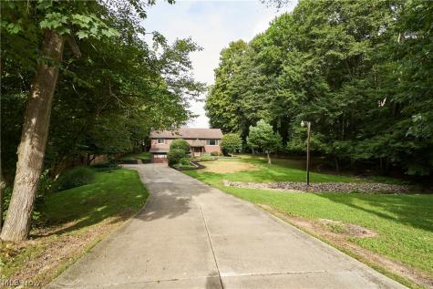 1170 N Plainview Drive Copley OH 44321