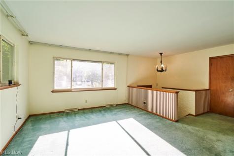 1170 N Plainview Drive Copley OH 44321