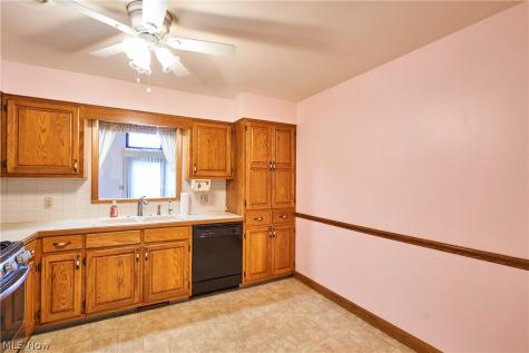 1170 N Plainview Drive Copley OH 44321