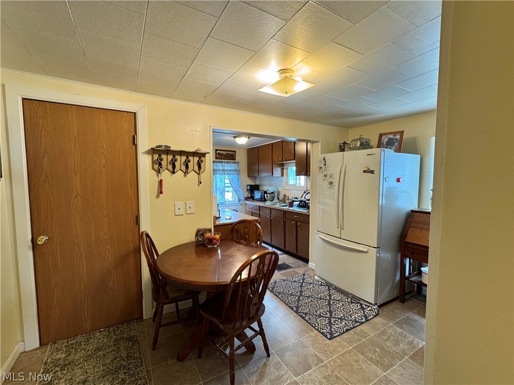 969 Linn Street Coshocton OH 43812