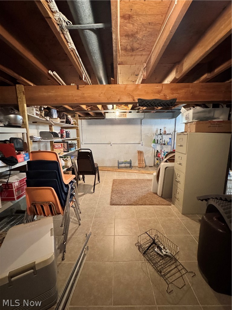 1970 Kale Adams Road SW Warren OH 44481