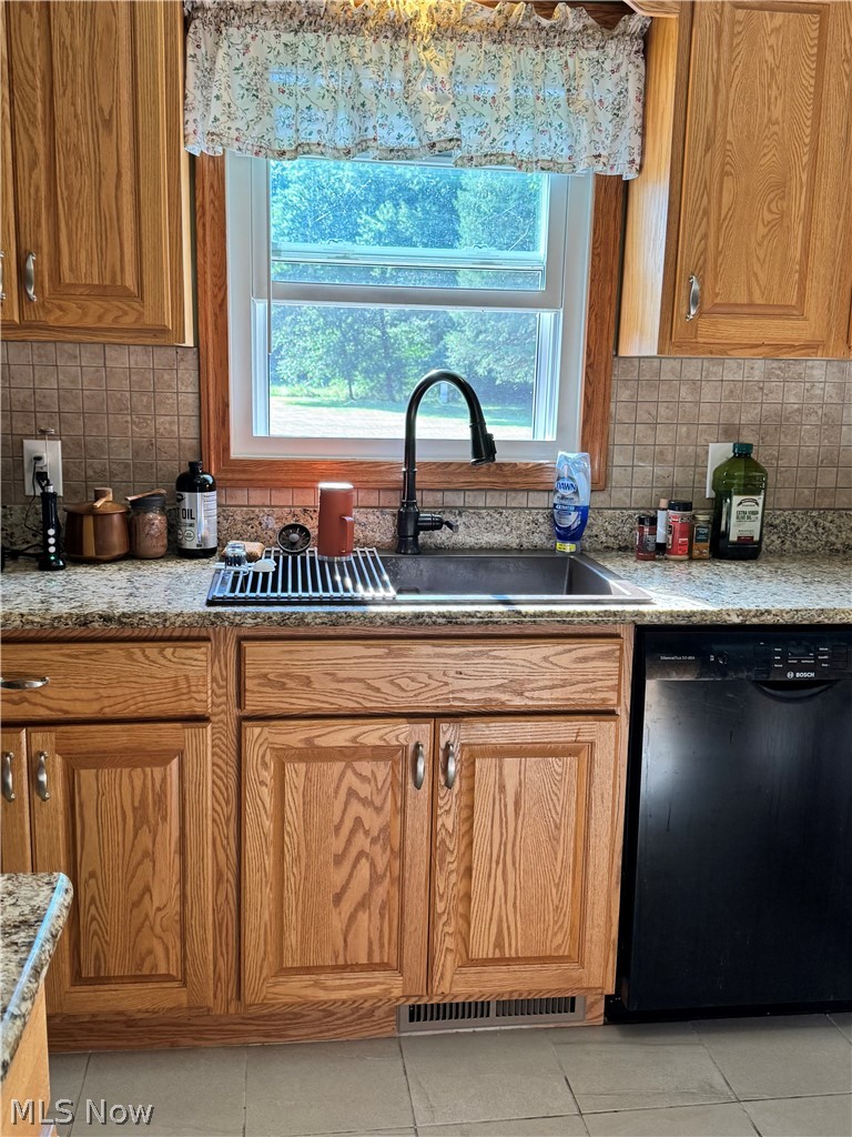 1970 Kale Adams Road SW Warren OH 44481