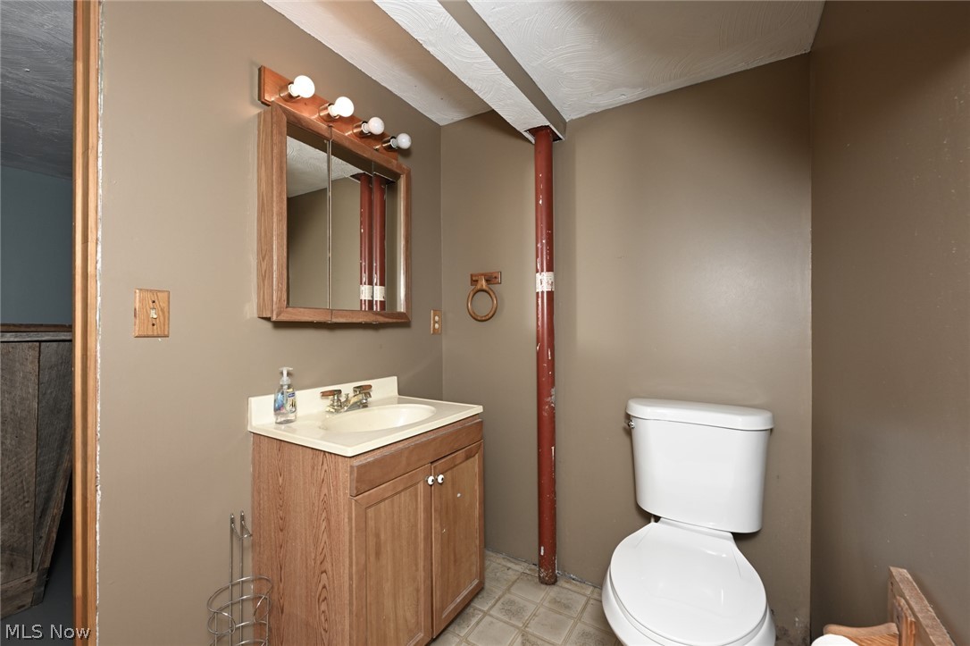 147 Pine Street Creston OH 44217