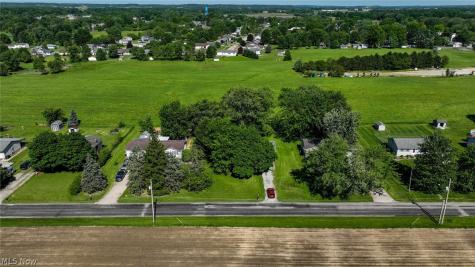 147 Pine Street Creston OH 44217