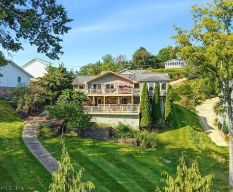 338 W Mohawk Drive Malvern OH 44644