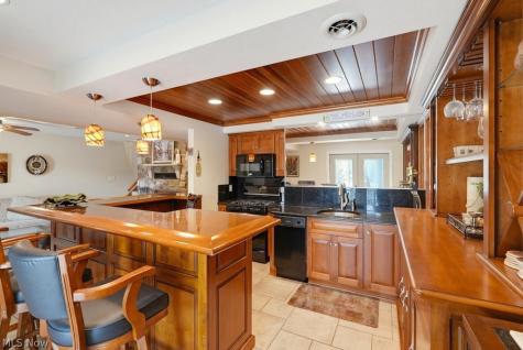 338 W Mohawk Drive Malvern OH 44644