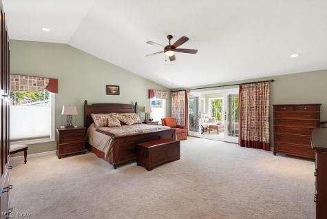 338 W Mohawk Drive Malvern OH 44644