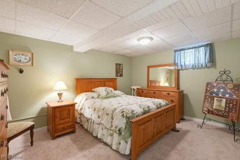 338 W Mohawk Drive Malvern OH 44644