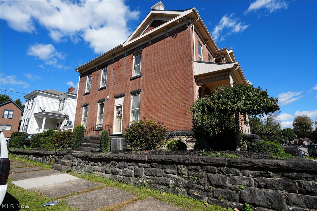 201 N 7th Street Martins Ferry OH 43935