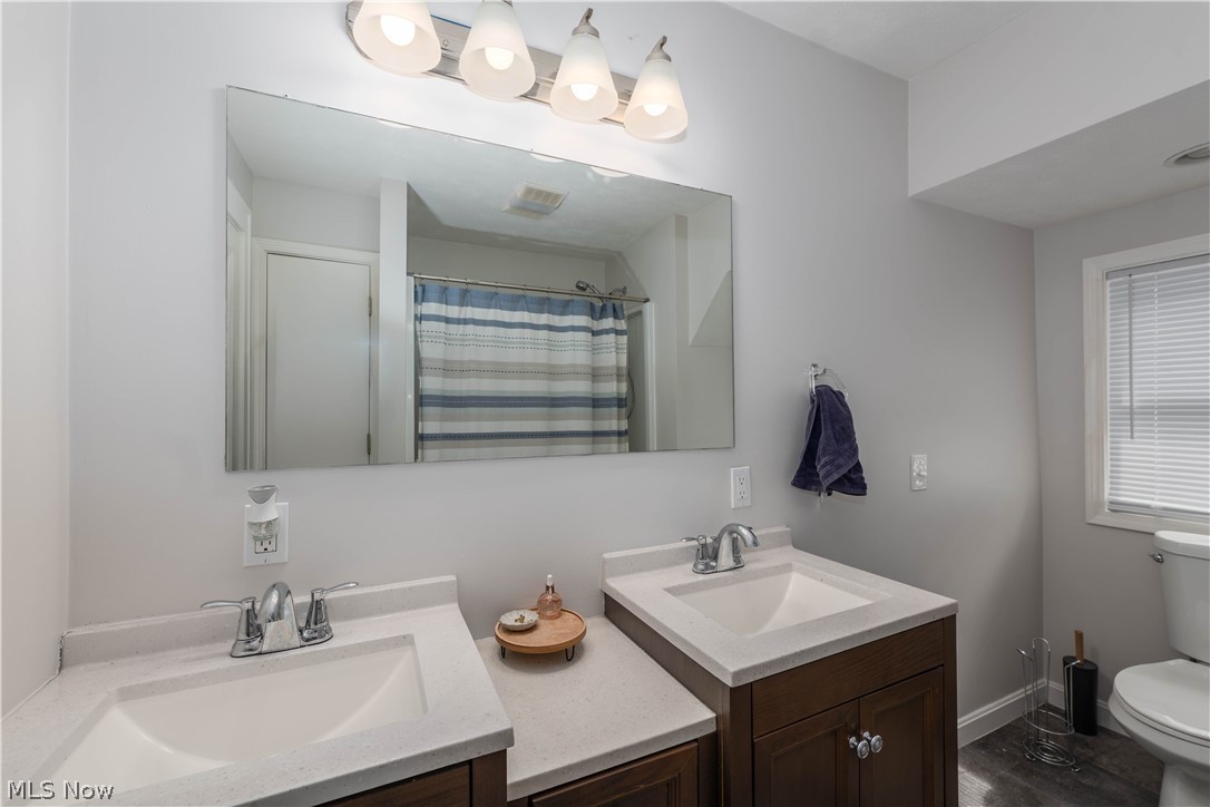 366 Palm Avenue Akron OH 44301