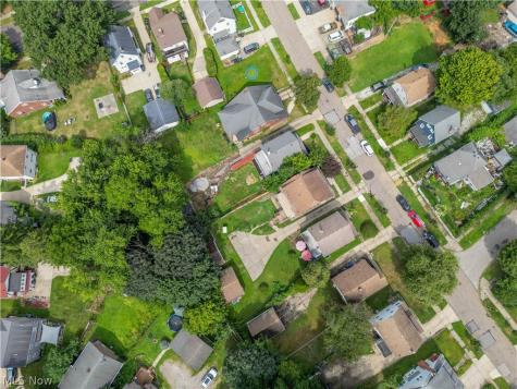 366 Palm Avenue Akron OH 44301