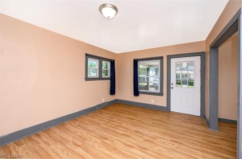 980 Neptune Avenue Akron OH 44301