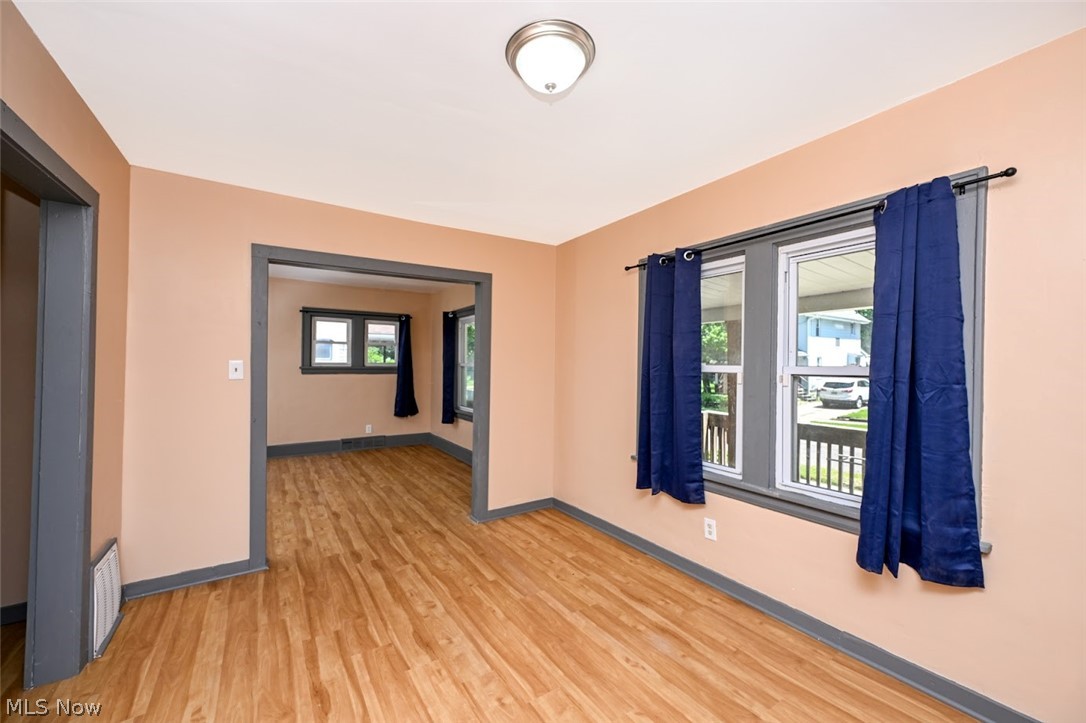 980 Neptune Avenue Akron OH 44301