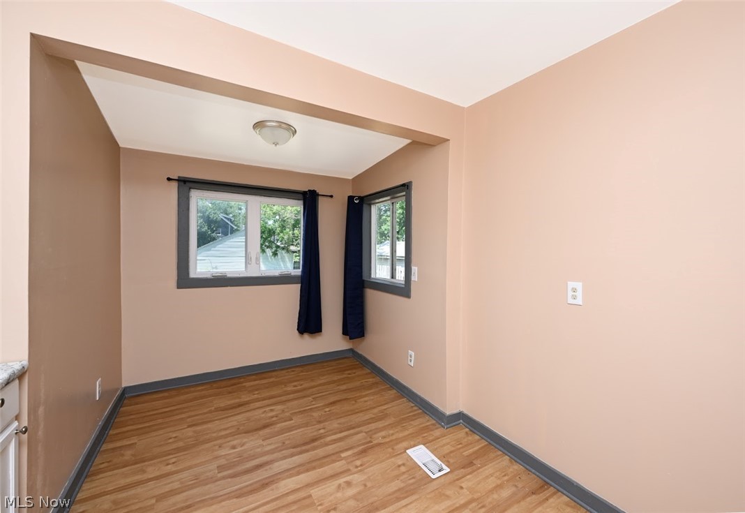 980 Neptune Avenue Akron OH 44301