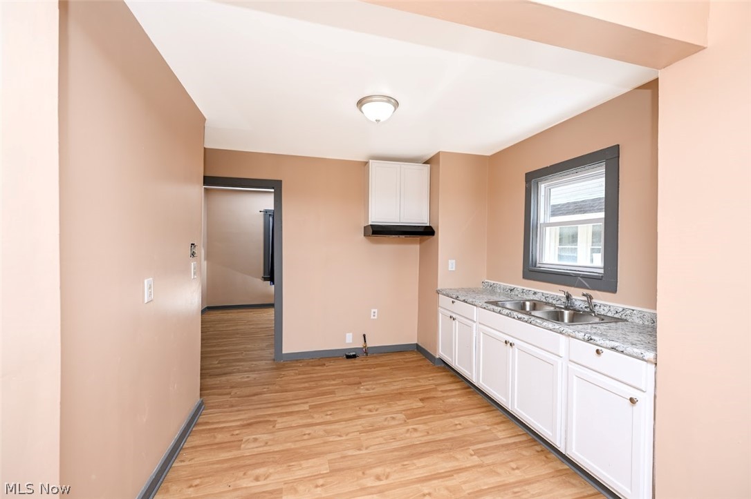 980 Neptune Avenue Akron OH 44301