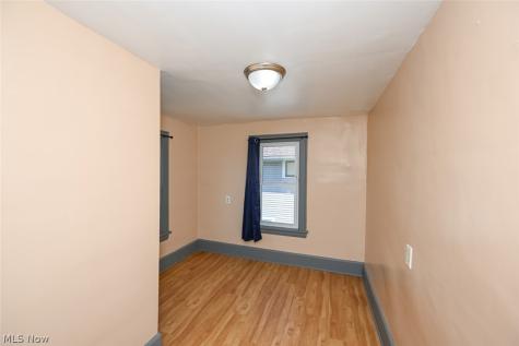 980 Neptune Avenue Akron OH 44301