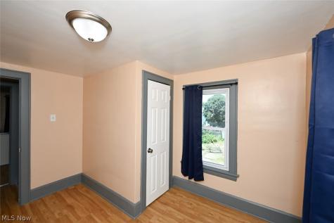 980 Neptune Avenue Akron OH 44301