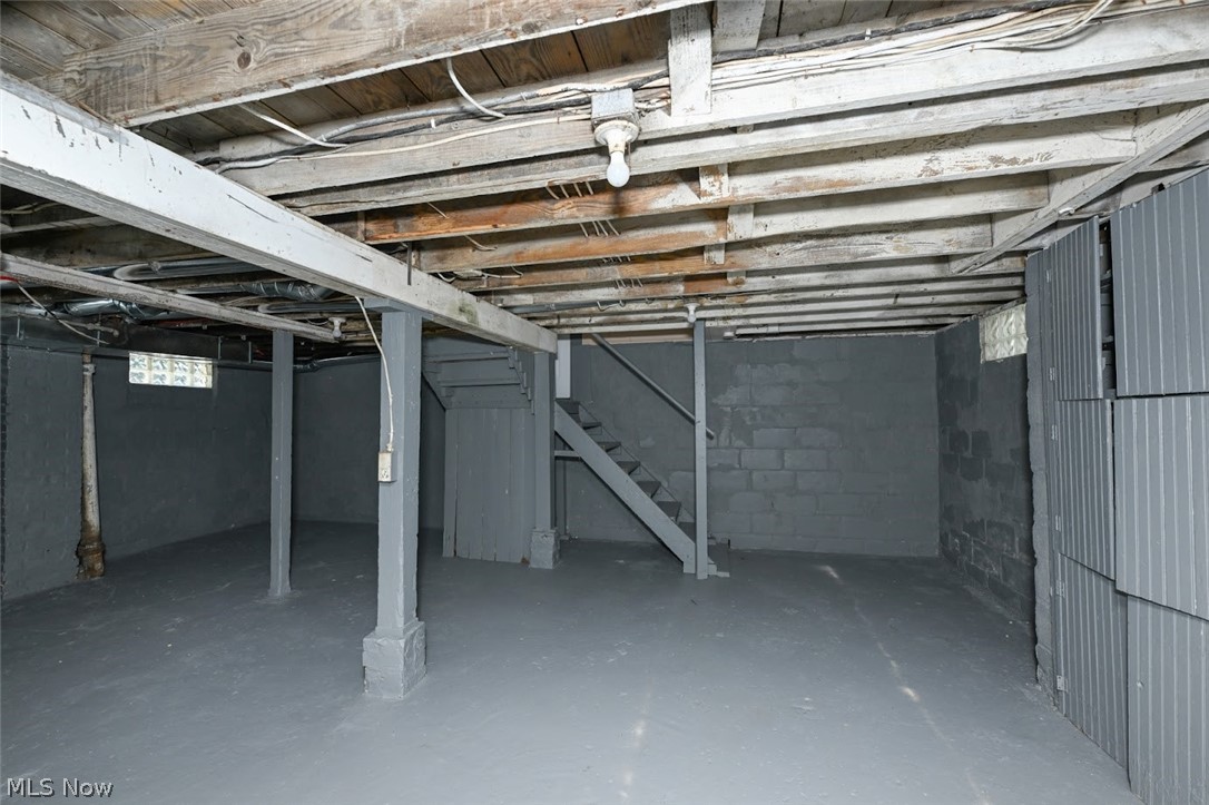 980 Neptune Avenue Akron OH 44301