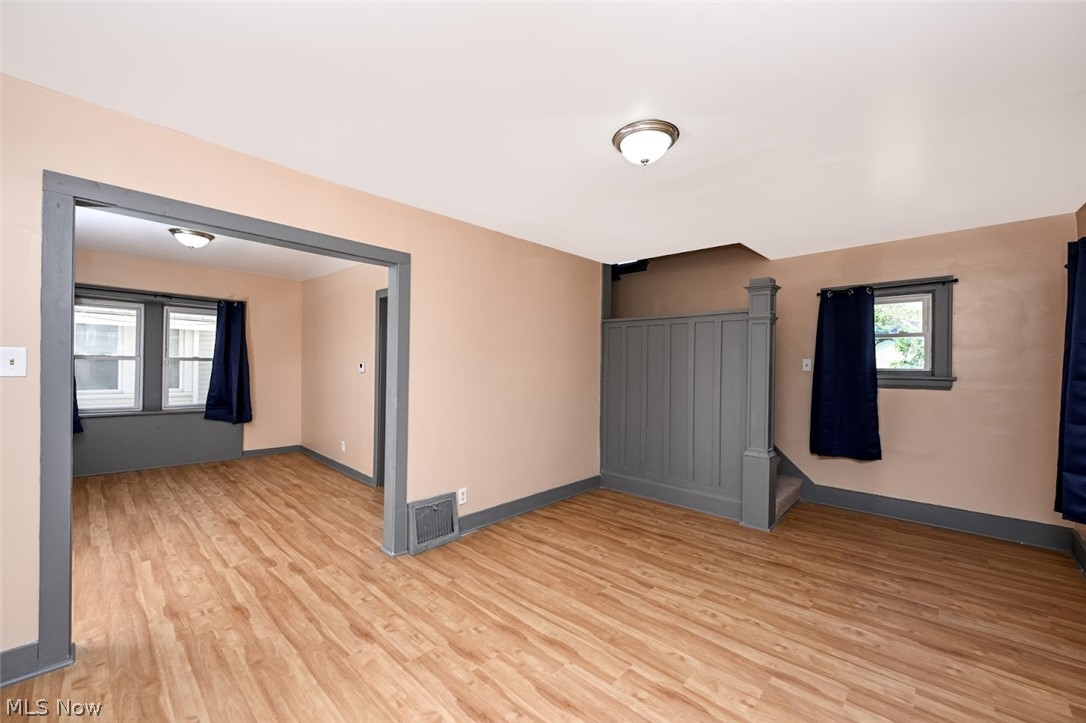 980 Neptune Avenue Akron OH 44301