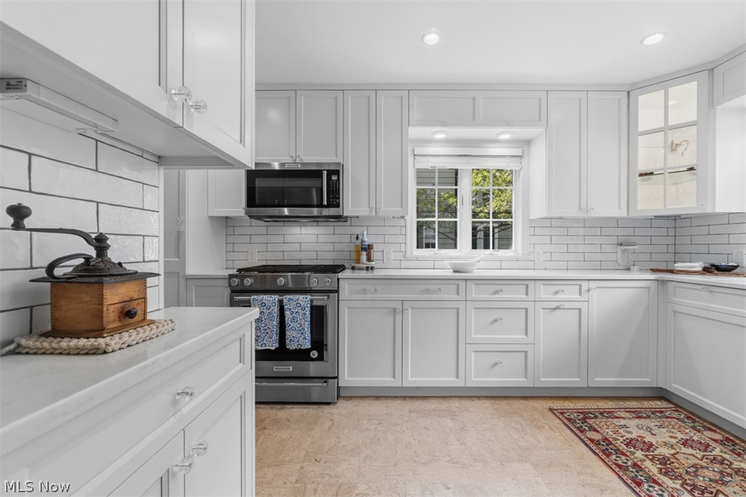 2748 Belvoir Boulevard Shaker Heights OH 44122