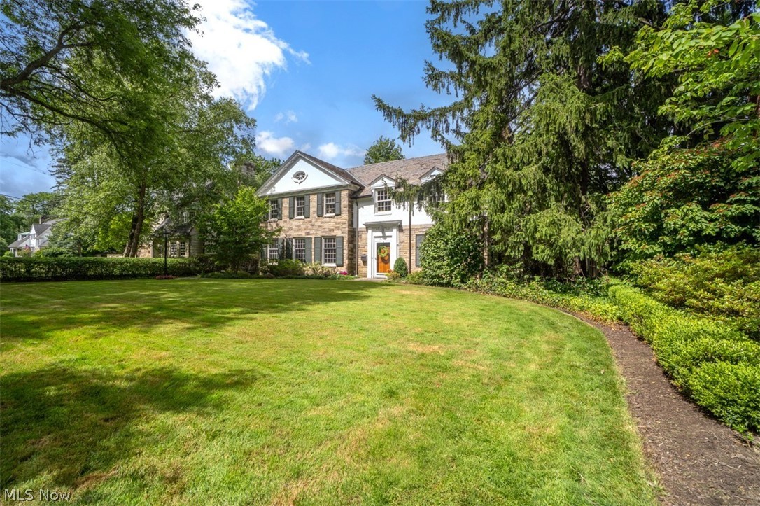 2748 Belvoir Boulevard Shaker Heights OH 44122