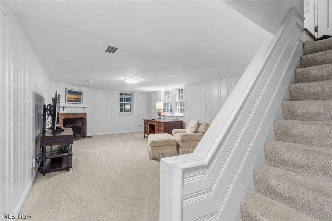 2748 Belvoir Boulevard Shaker Heights OH 44122