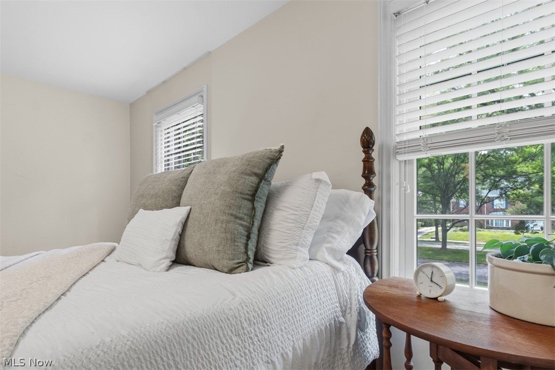 2748 Belvoir Boulevard Shaker Heights OH 44122