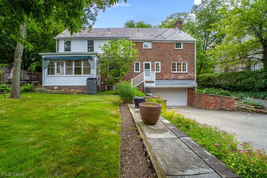2748 Belvoir Boulevard Shaker Heights OH 44122