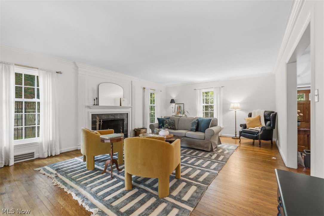 2748 Belvoir Boulevard Shaker Heights OH 44122