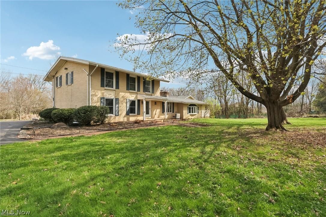 1220 Ben Fulton Avenue NW North Lawrence OH 44666