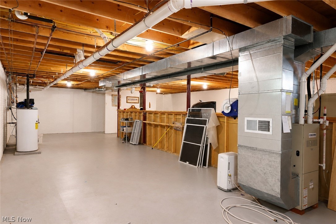 6077 Weaver Road Conneaut OH 44030