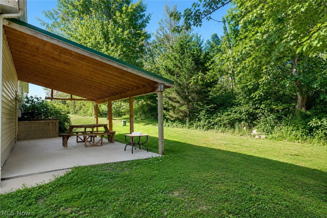 6077 Weaver Road Conneaut OH 44030