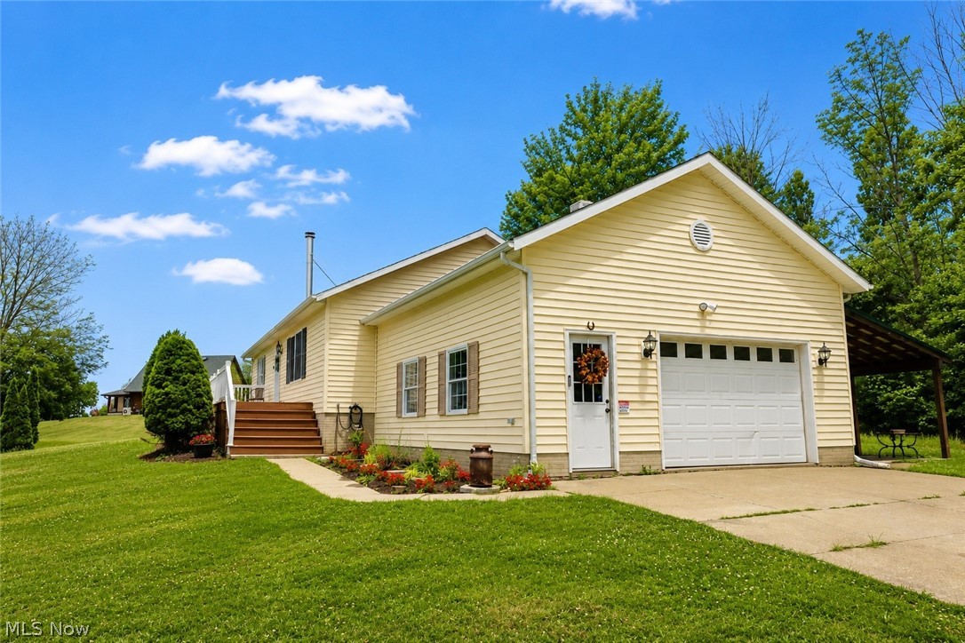 6077 Weaver Road Conneaut OH 44030